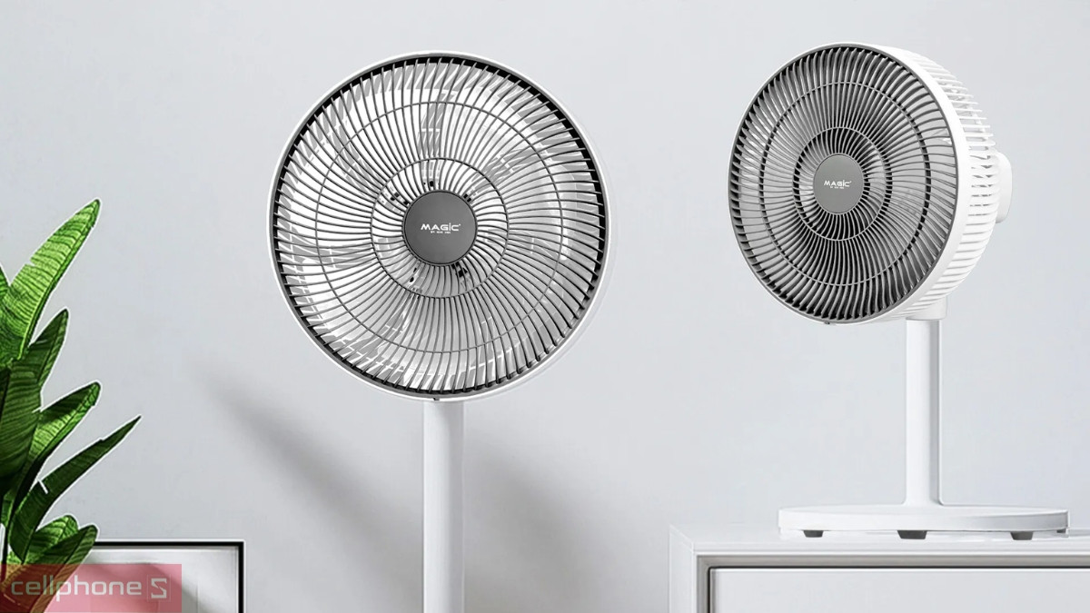Màn hình LCD cảm ứng tích hợp kèm của quạt đứng Magic A-252