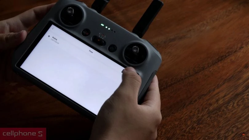 Hướng dẫn kết nối Flycam DJI Mini 4 Pro Fly More Combo Plus (RC-2) với điện thoại