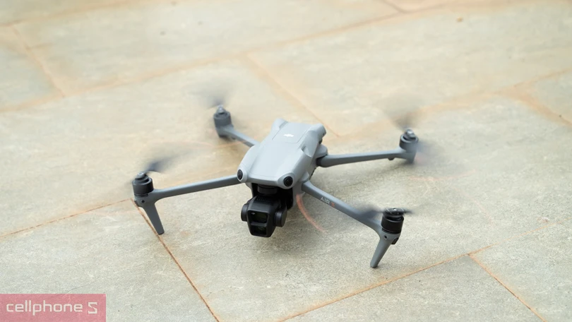 Câu hỏi thường gặp về Flycam
