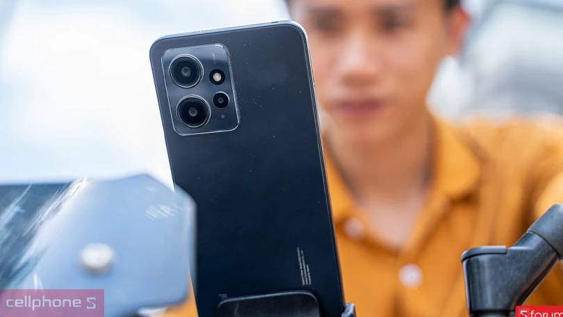 RAM, bộ nhớ trong và cấu hình xử lý của Xiaomi Redmi Note 12 cũ trầy xước