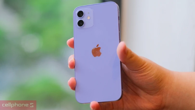 iPhone 12 base cũ xước cấn
