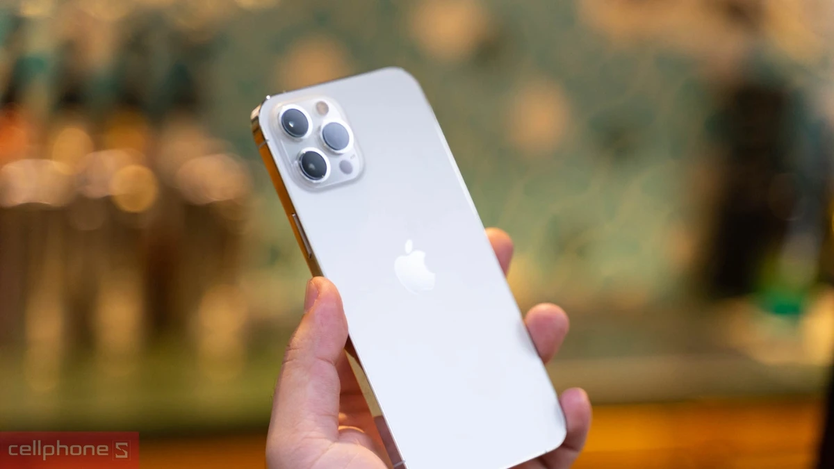 iPhone 12 Pro Max 512GB cũ đẹp sở hữu cảm biến 12MP