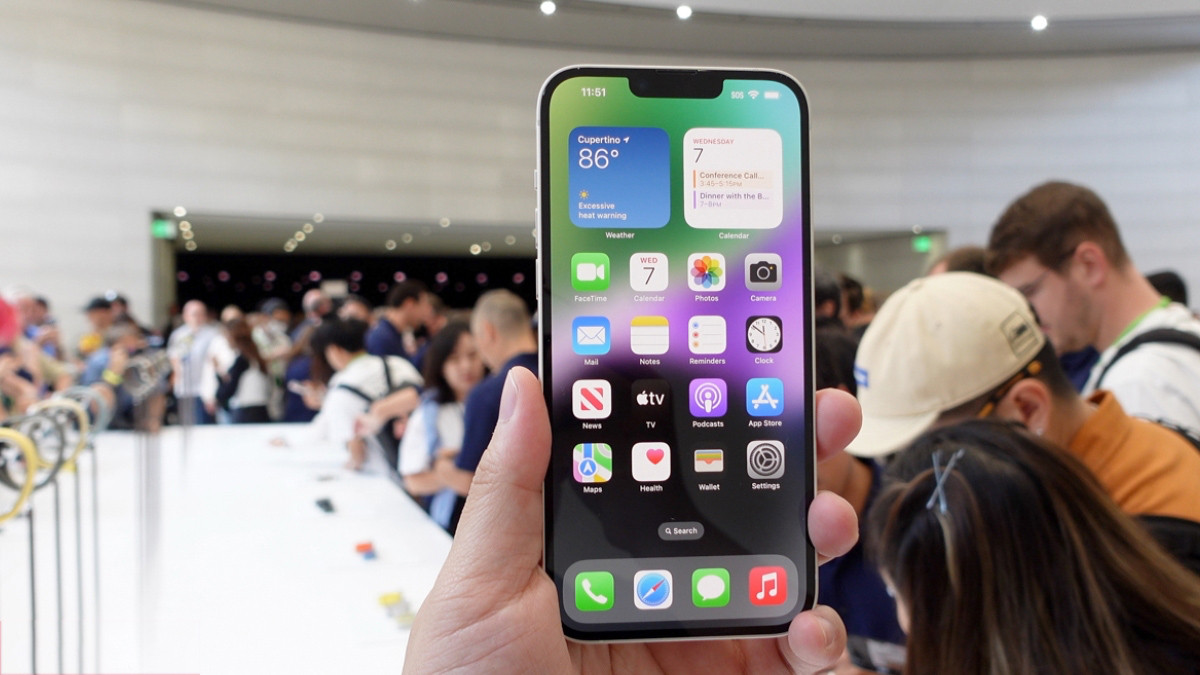 Thời lượng pin, khả năng sạc của iPhone 14 Plus 128GB chính hãng VN/A đổi bảo hành