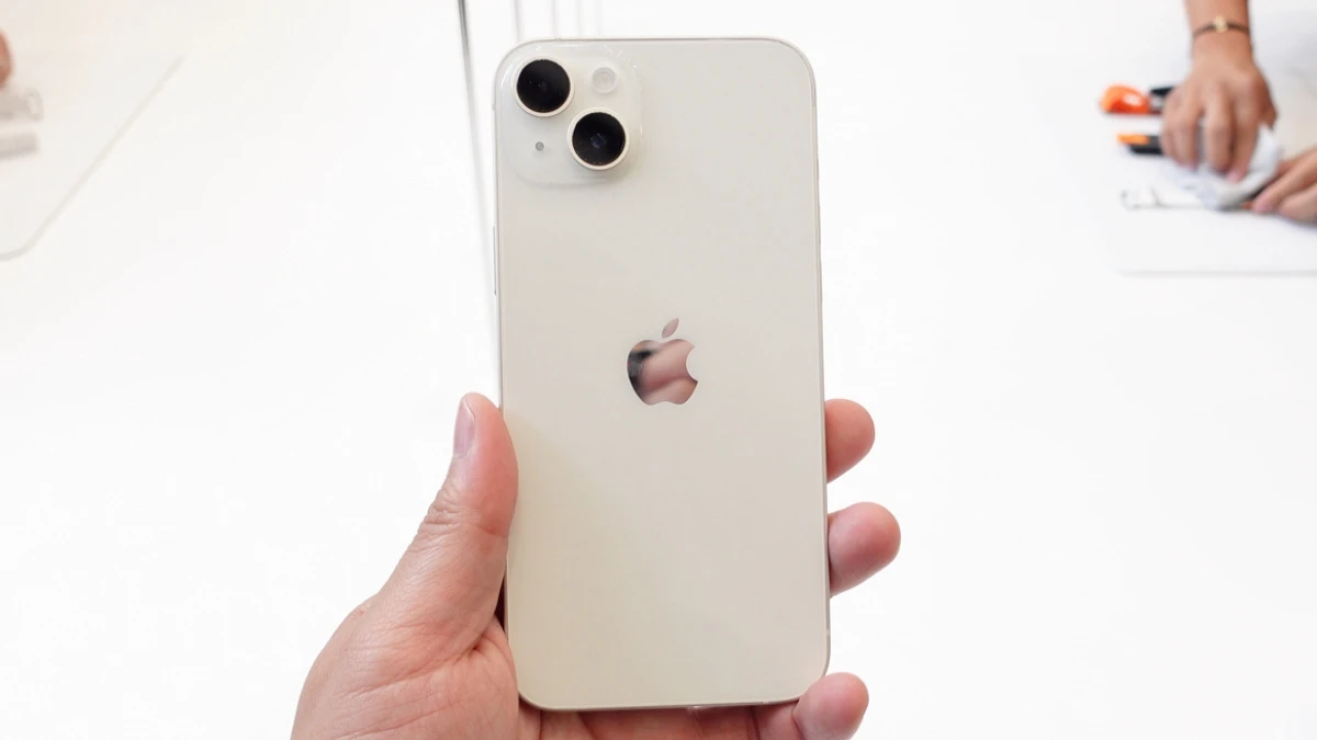 Pin tối ưu trên iPhone 14 Plus 128GB cũ trầy xước