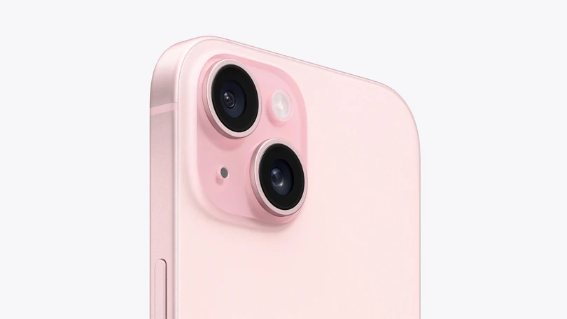 iPhone 15 128GB cũ trầy xước sở hữu cụm camera hiện đại