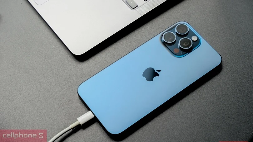 Camera iPhone 15 Pro Max 256GB cũ trầy xước
