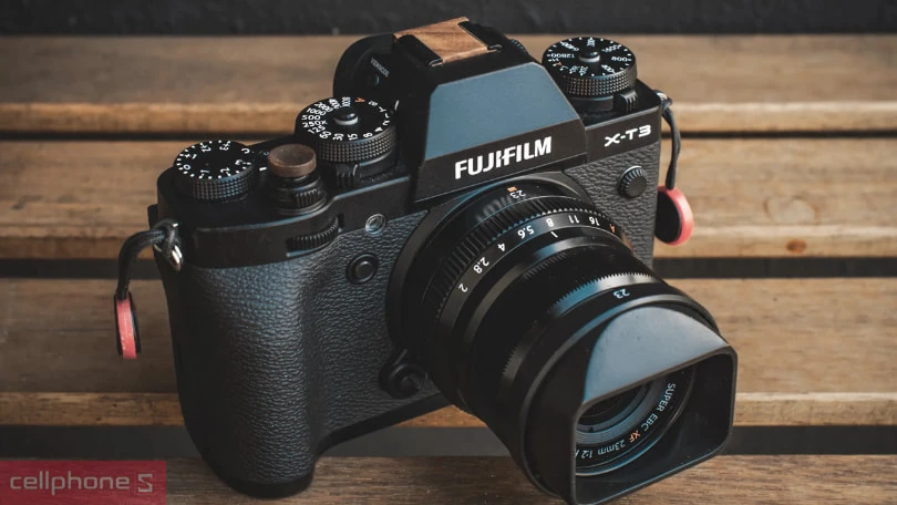 Fujifilm ko gương lật