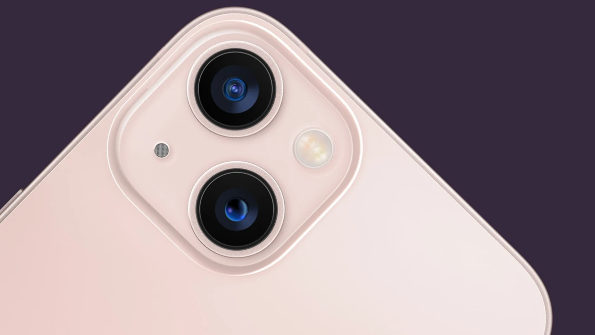 iPhone 13 màu hồng