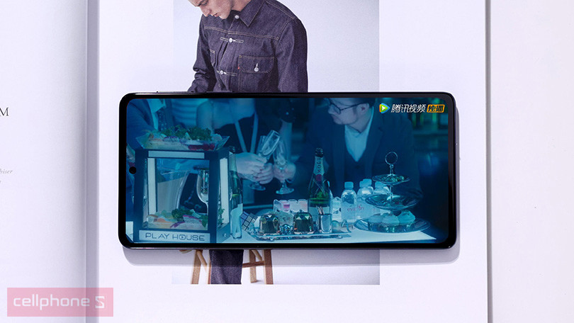 Đánh giá điện thoại Motorola Edge X30