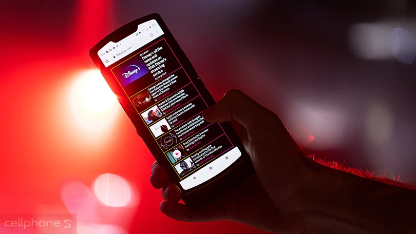 Đánh giá điện thoại Motorola Razr