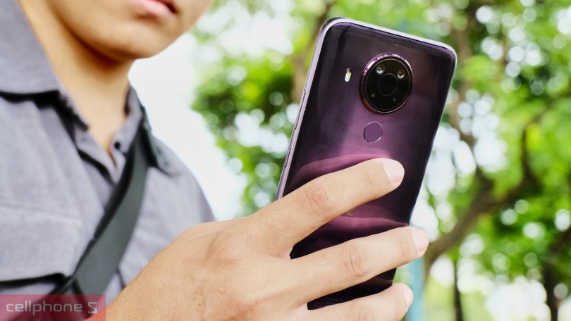 Camera trước 16MP