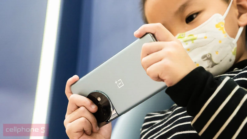 Đánh giá điện thoại OnePlus Ace 2