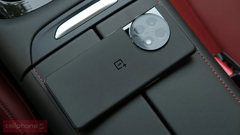 Điện thoại OnePlus Ace 2 giá bán bao nhiêu tiền