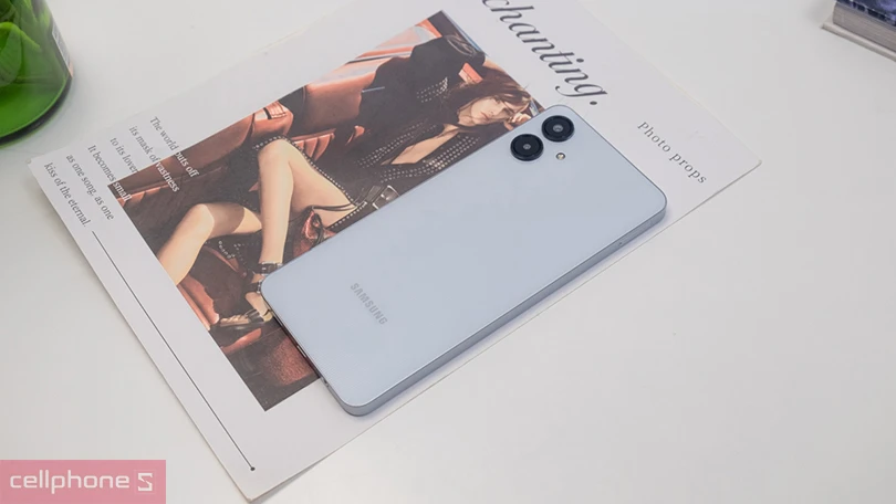 Samsung Galaxy A06: màn lớn pin trâu, giải trí ấn tượng