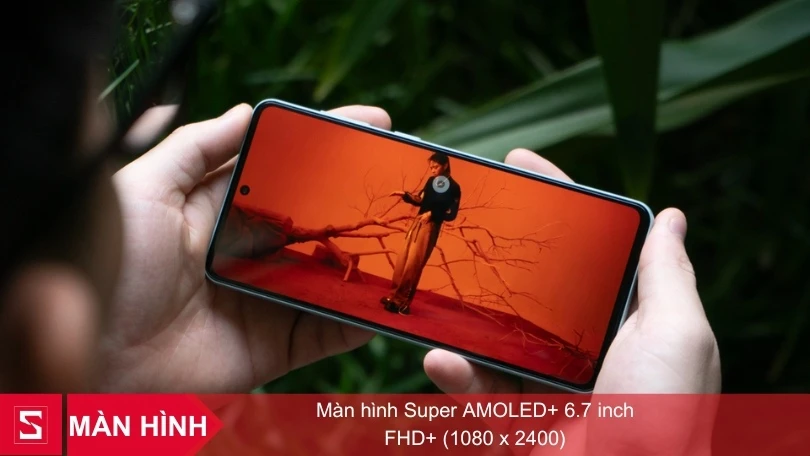 Màn hình Super AMOLED+ viền siêu mỏng