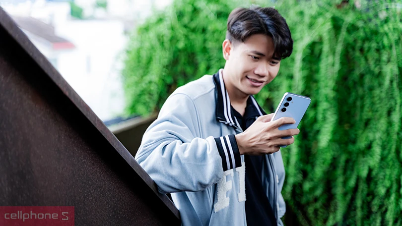 Samsung Galaxy S24 FE - Sáng tạo dễ dàng với Galaxy AI