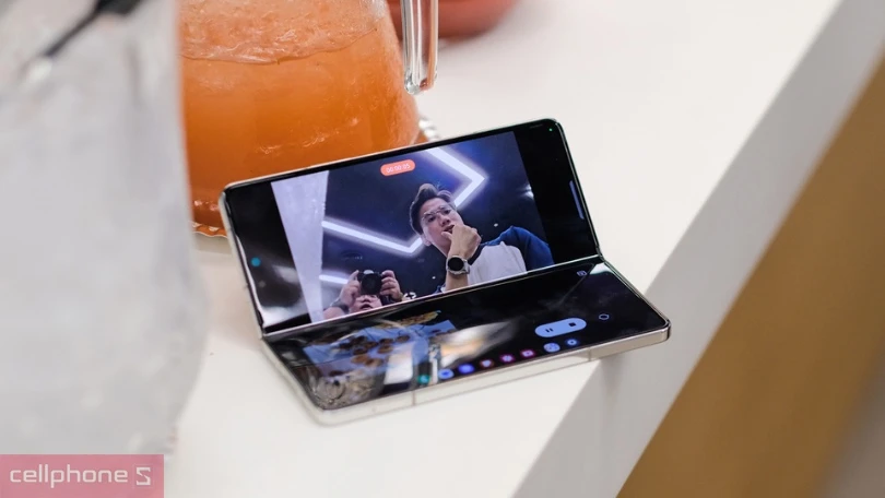 Flexcam của dòng điện thoại Galaxy Z5