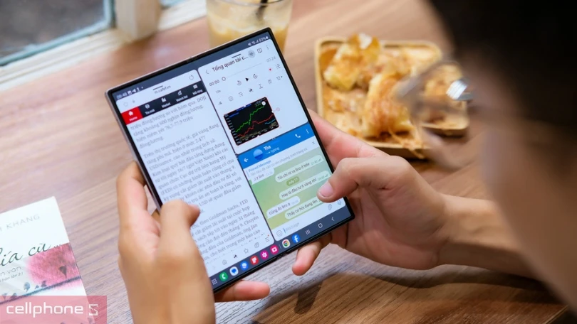 Chip máy Z Fold 6 Snapdragon 8 Gen 3 mạnh mẽ