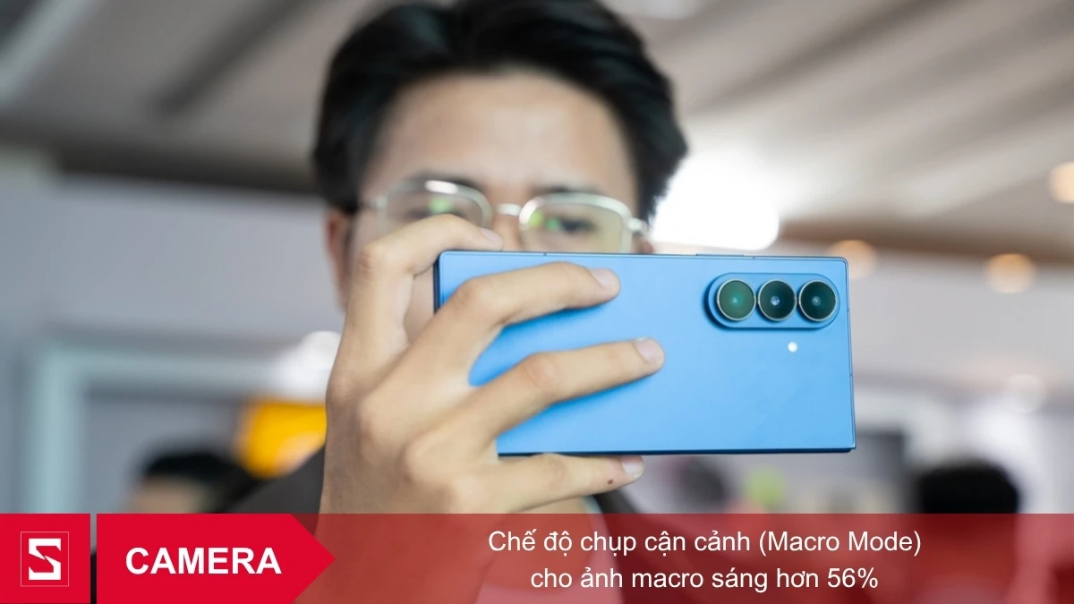 Lần đầu tiên trang bị chế độ Chụp cận cảnh (Macro Mode)