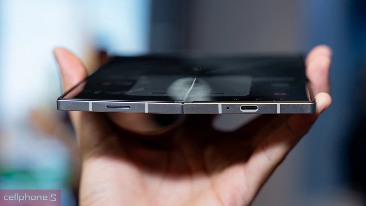 Thiết kế Samsung Galaxy Z Fold 7 mỏng nhẹ