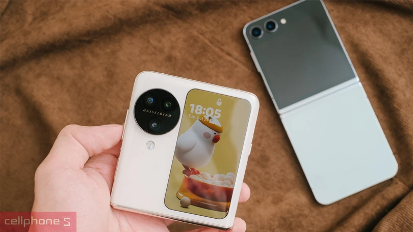 Samsung Z series khác gì với OPPO Find N series