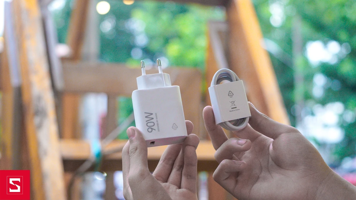 Trong hộp Xiaomi Mi 15T Pro có gì
