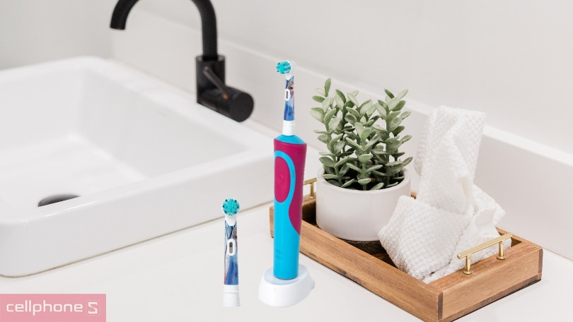 Hướng dẫn sử dụng bàn chải điện Oral B Vitality D12 Disney Frozen
