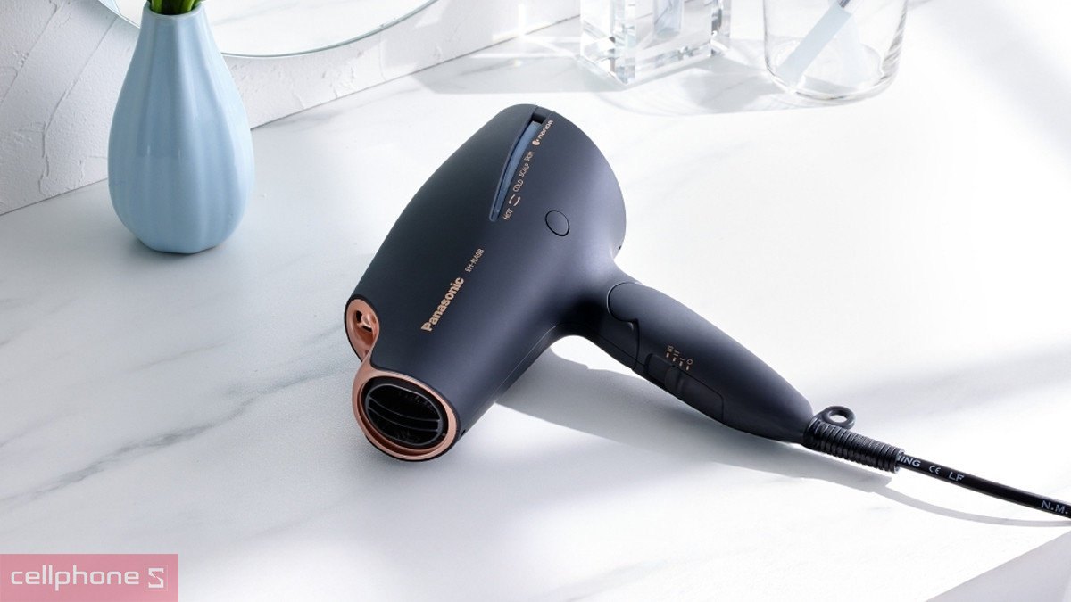Công nghệ sấy của máy sấy tóc tạo kiểu Panasonic Nanoe EH-NA98RP645 1800W