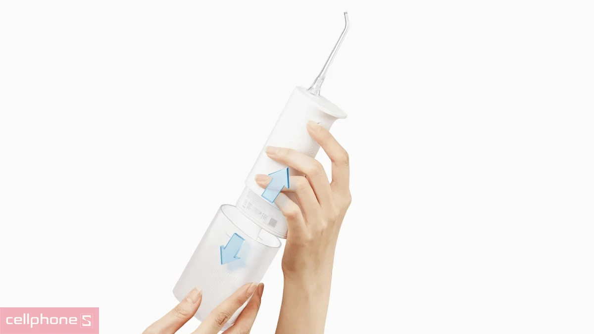 Thiết kế gọn đẹp, bình chứa nước 200ml