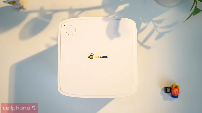 Máy chiếu mini Beecube Xtreme 2 Full HD - Hình ảnh sắc nét, thiết kế hiện đại