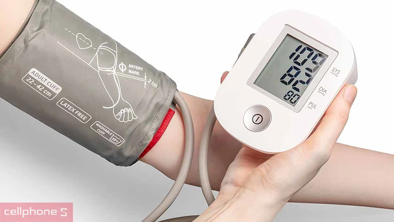 Máy đo huyết áp giúp theo dõi quá trình trị bệnh