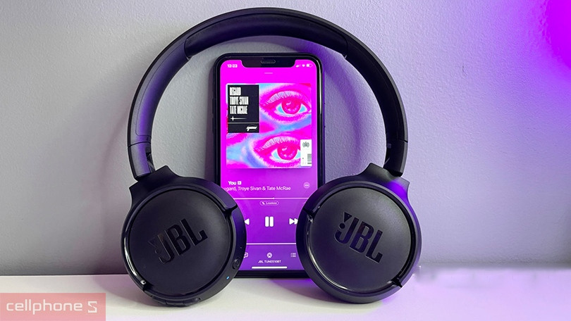 Kết nối tai nghe JBL Tune 310C
