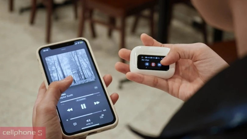 Khả năng chống nước, kết nối của tai nghe Bluetooth RiverSong AirFly T2