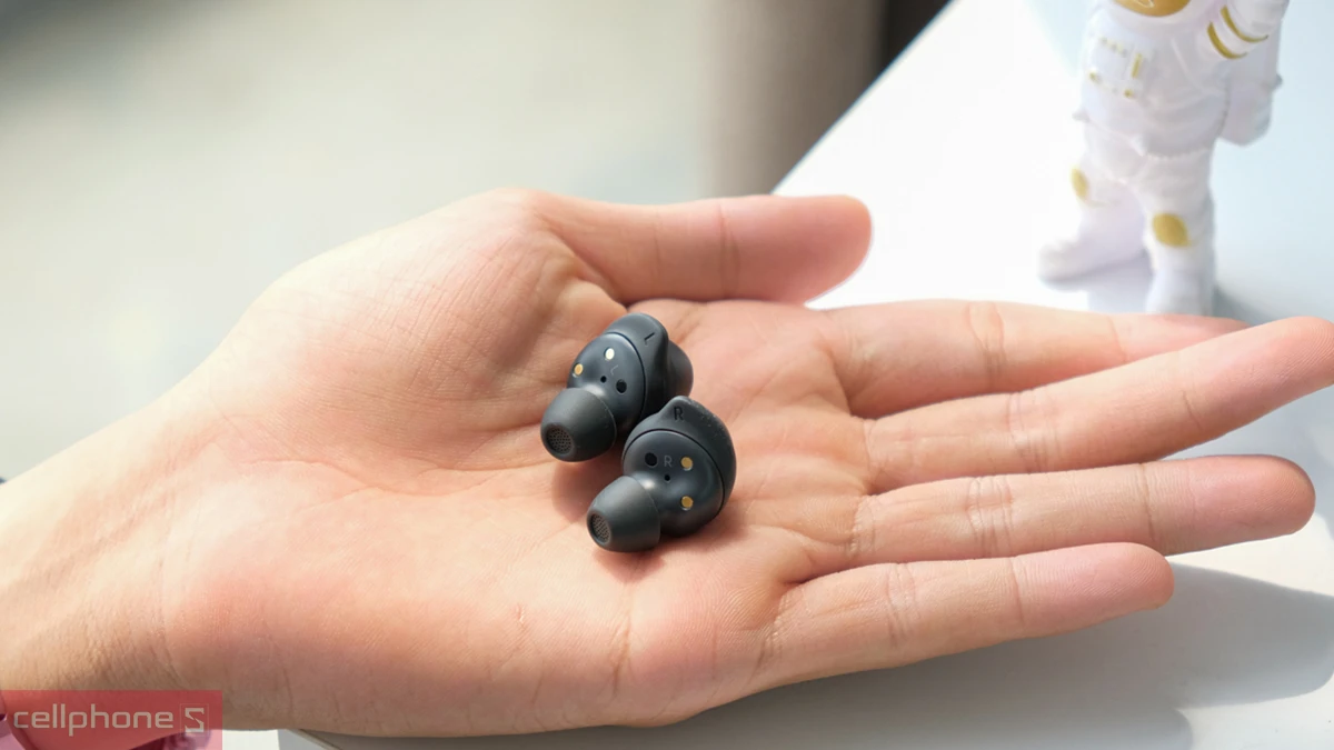 Khả năng kết nối linh hoạt của tai nghe Bluetooth Samsung Galaxy Buds 3 FE