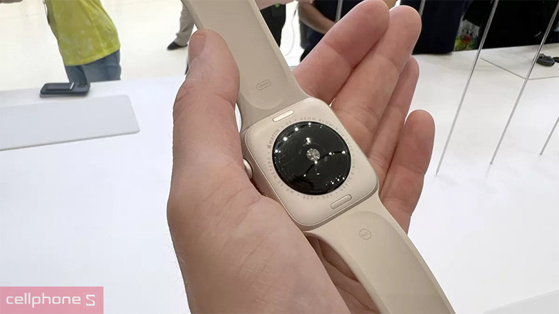 Đồng hồ thông minh Apple Watch SE 2022 44mm LTE ra mắt khi nào?