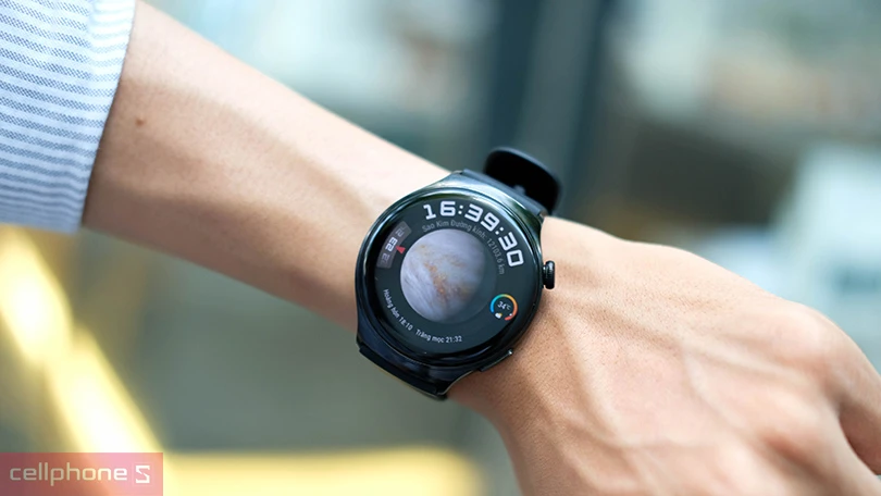 Đồng hồ Huawei Watch 4 – Thiết kế sang trọng, theo dõi sức khỏe thông minh