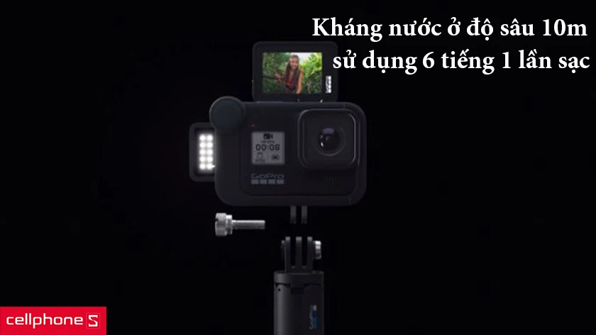 Light Mod có khả năng &#34;kháng nước&#34;, ngâm nước ở độ sâu là 10 mét