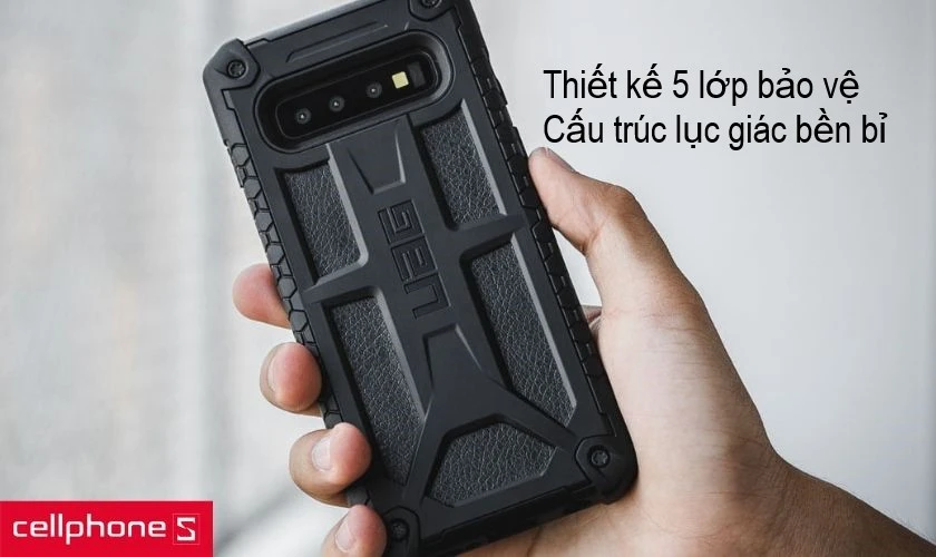 Thiết kế mạnh mẽ với những đường nét góc cạnh đặc trưng của UAG cùng với 5 lớp bảo vệ