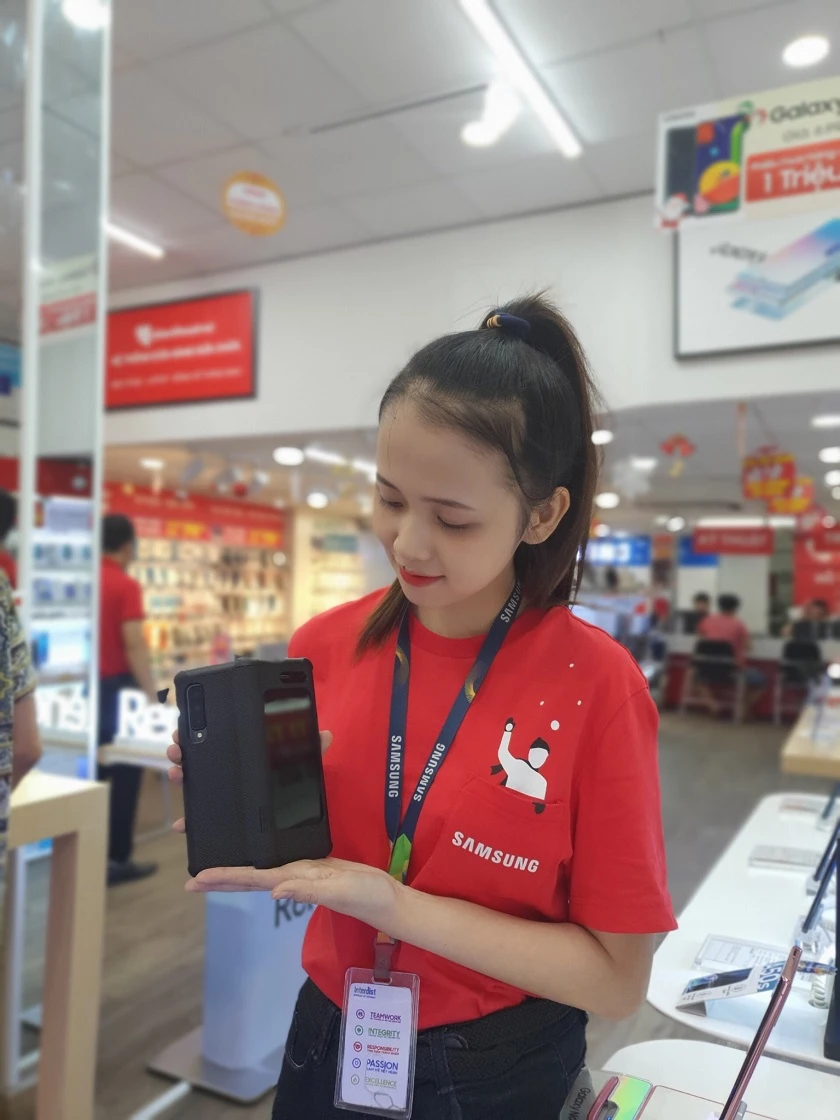 Ốp lưng chống sốc cho SamSung Galaxy Fold UAG Monarch