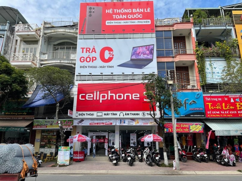 cellphones khai trương 122 hùng vương, long an