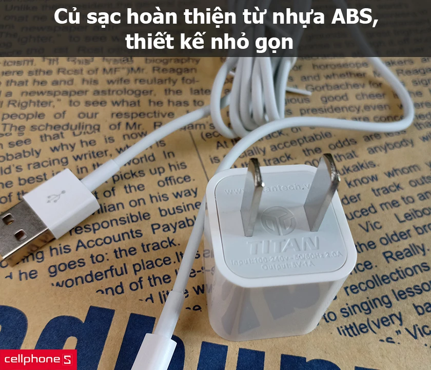 Củ sạc hoàn thiện từ nhựa ABS, thiết kế nhỏ gọn
