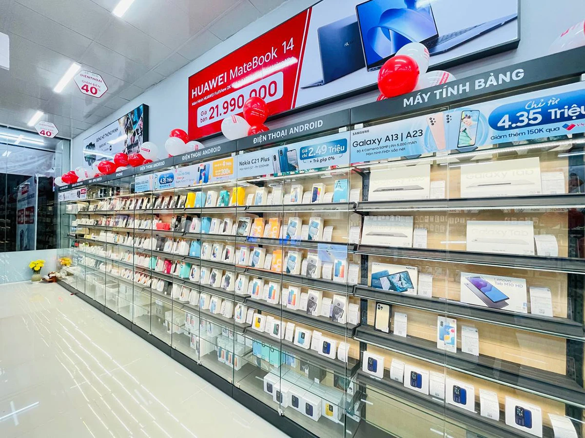 Ưu đãi ngày khai trương cửa hàng điện thoại 161 Nguyễn Sơn, quận Tân Phú