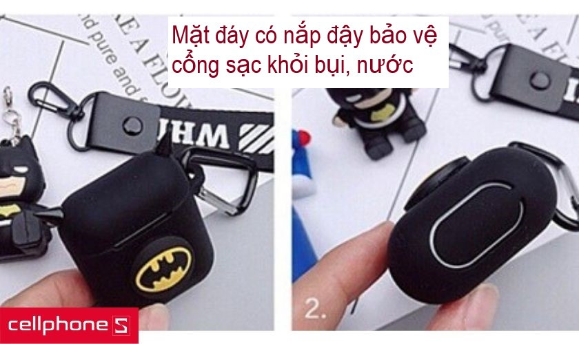Ở dưới đáy vỏ hộp có một nắp đậy cổng sạc