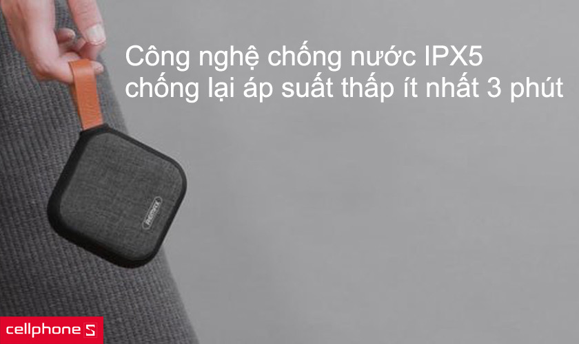 Công nghệ chống nước IPX5 chống lại áp suất thấp ít nhất 3 phút