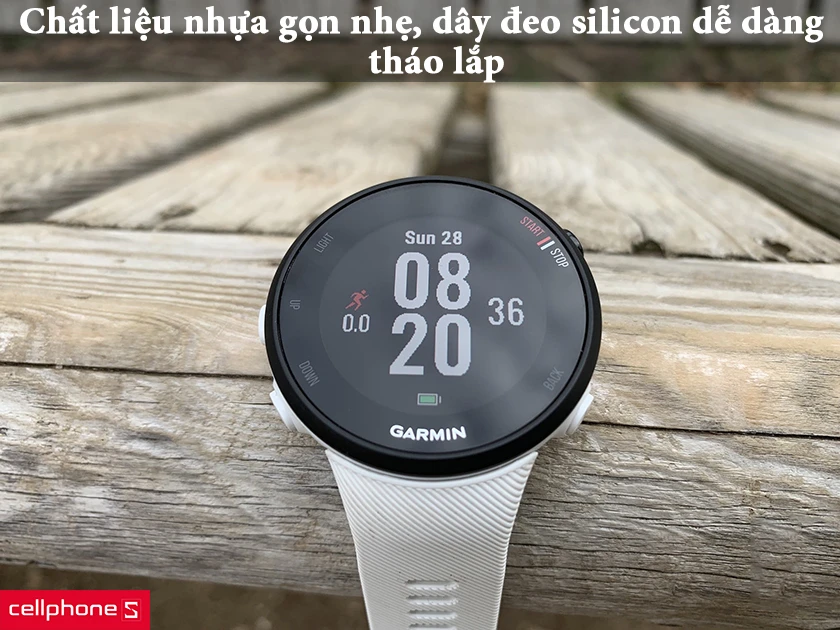 Chất liệu nhựa gọn nhẹ, dây đeo silicon