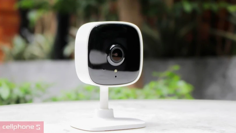 Quay video với độ phân giải cao và tầm nhìn ban đêm rõ nét