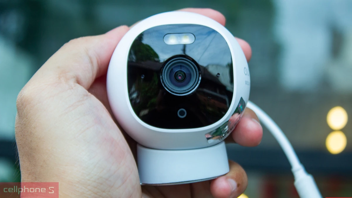 Giá camera wifi trong nhà bao nhiêu tiền