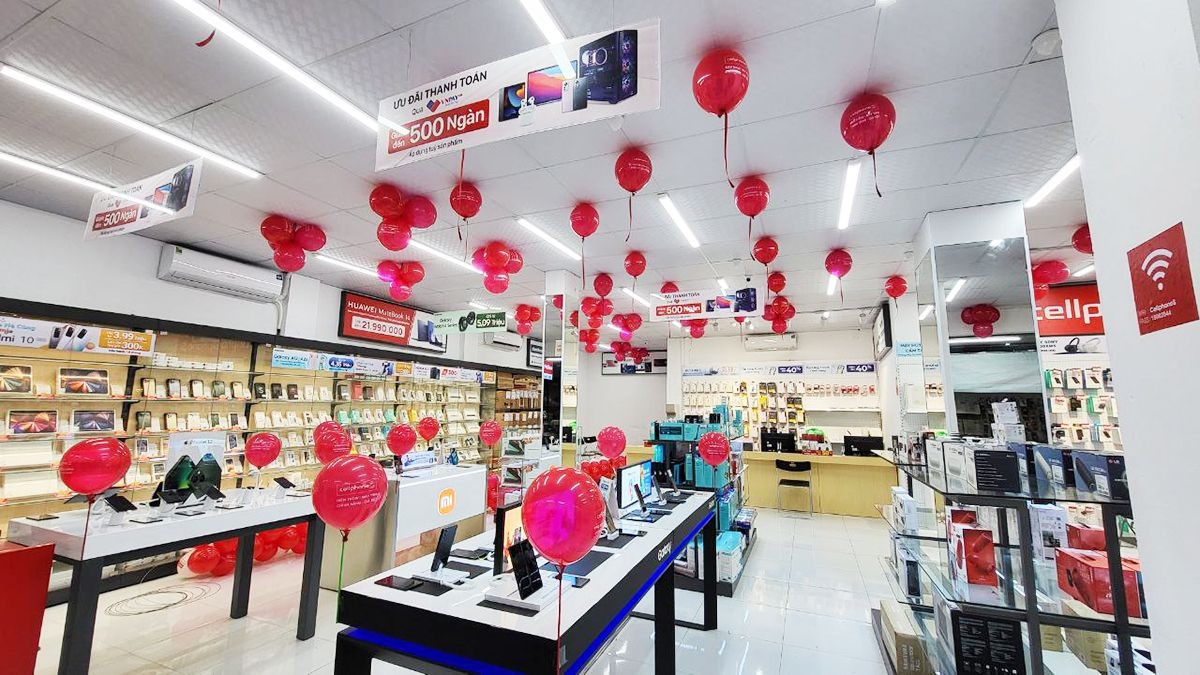 CellphoneS tưng bừng mừng khai trương cửa hàng điện thoại, laptop 896 Hà Huy Giáp, Quận 12