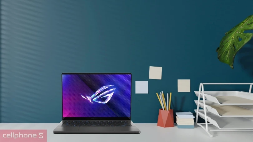 Bộ nhớ RAM và ổ cứng của laptop Asus Gaming ROG Zephyrus G14 GA403UU-QS135W