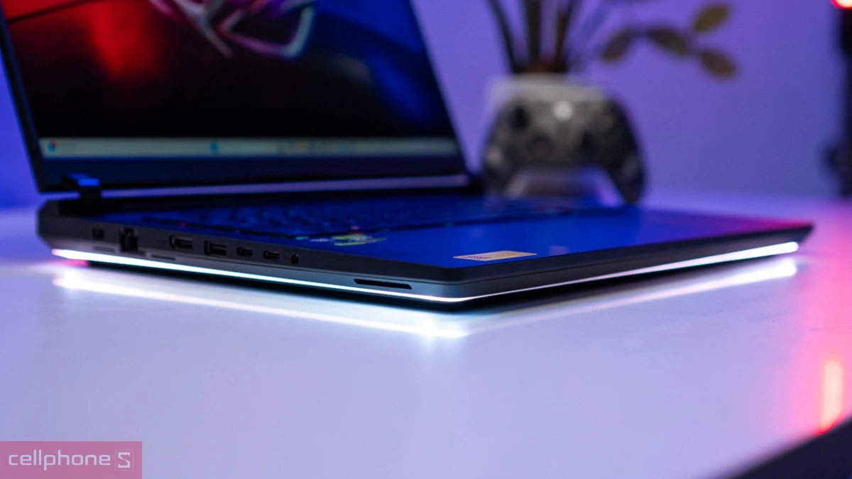 Màn hình, tần số quét của laptop ASUS ROG Strix SCAR 16 G635LX-RW192W